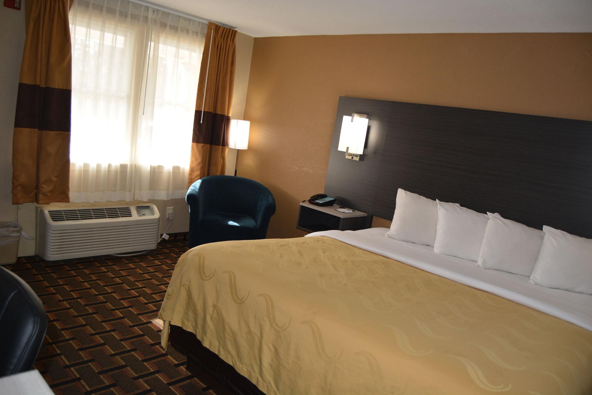 Quality Inn Raynham - Taunton Екстер'єр фото