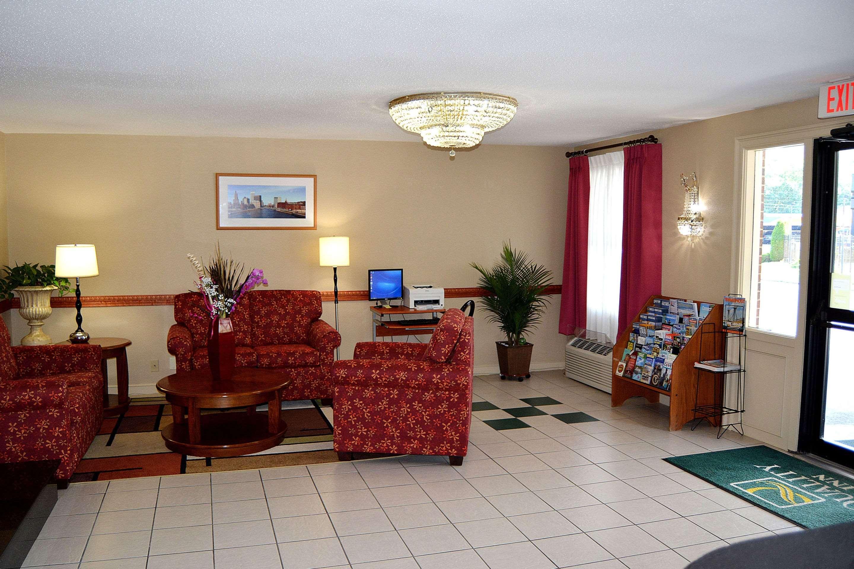 Quality Inn Raynham - Taunton Екстер'єр фото