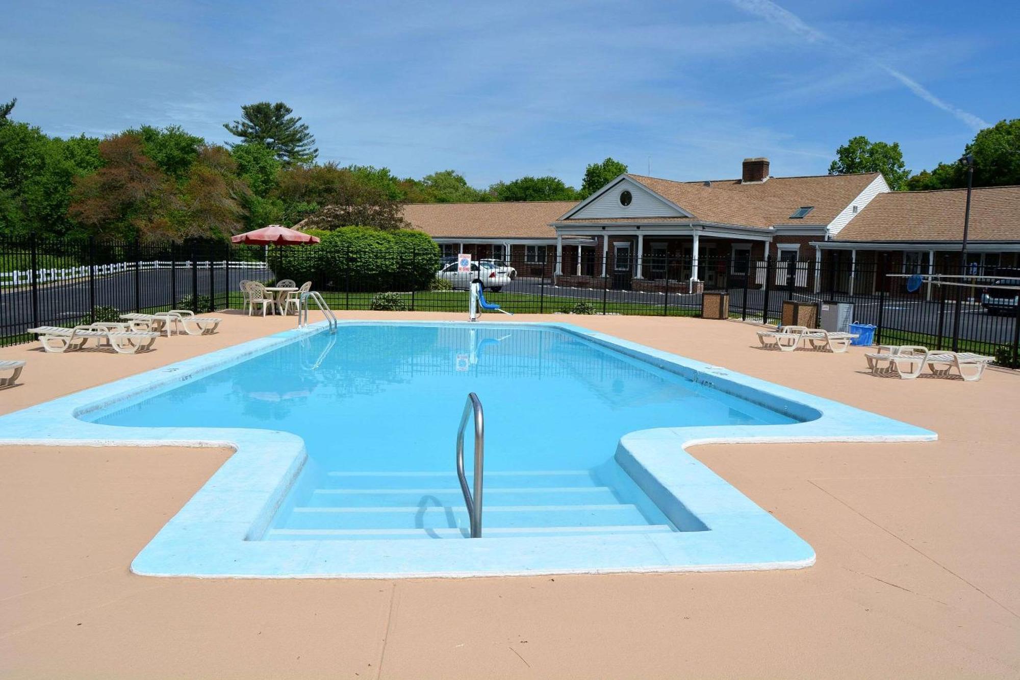Quality Inn Raynham - Taunton Екстер'єр фото