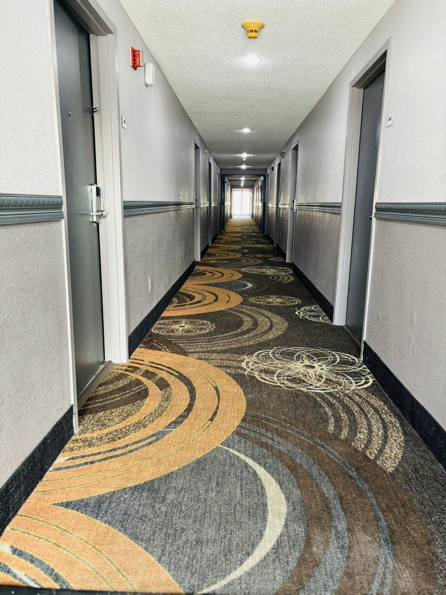 Quality Inn Raynham - Taunton Екстер'єр фото