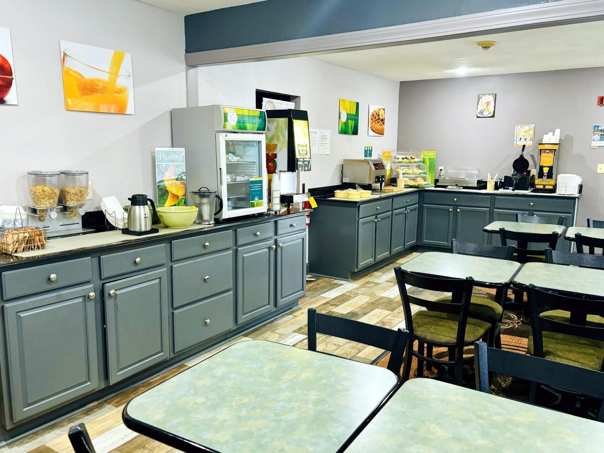 Quality Inn Raynham - Taunton Екстер'єр фото